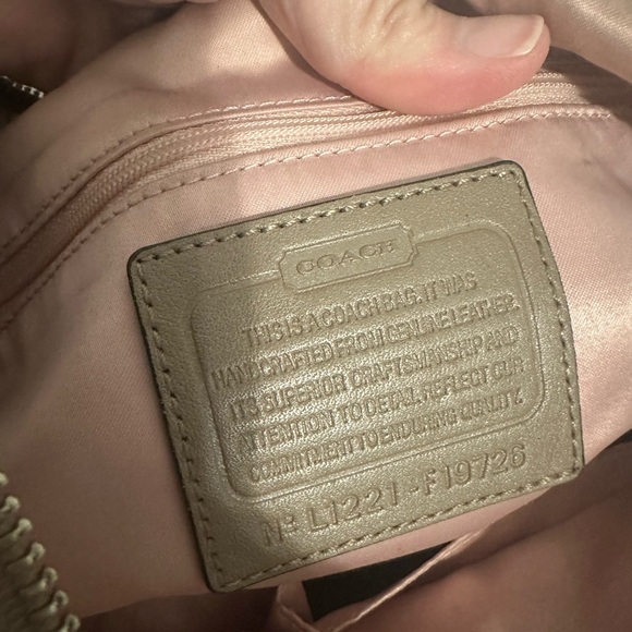 Coach Park Duffle Crossbody Bag Convertible Genuine Leather F19726 Ivory Taupe - Picture 8 of 13